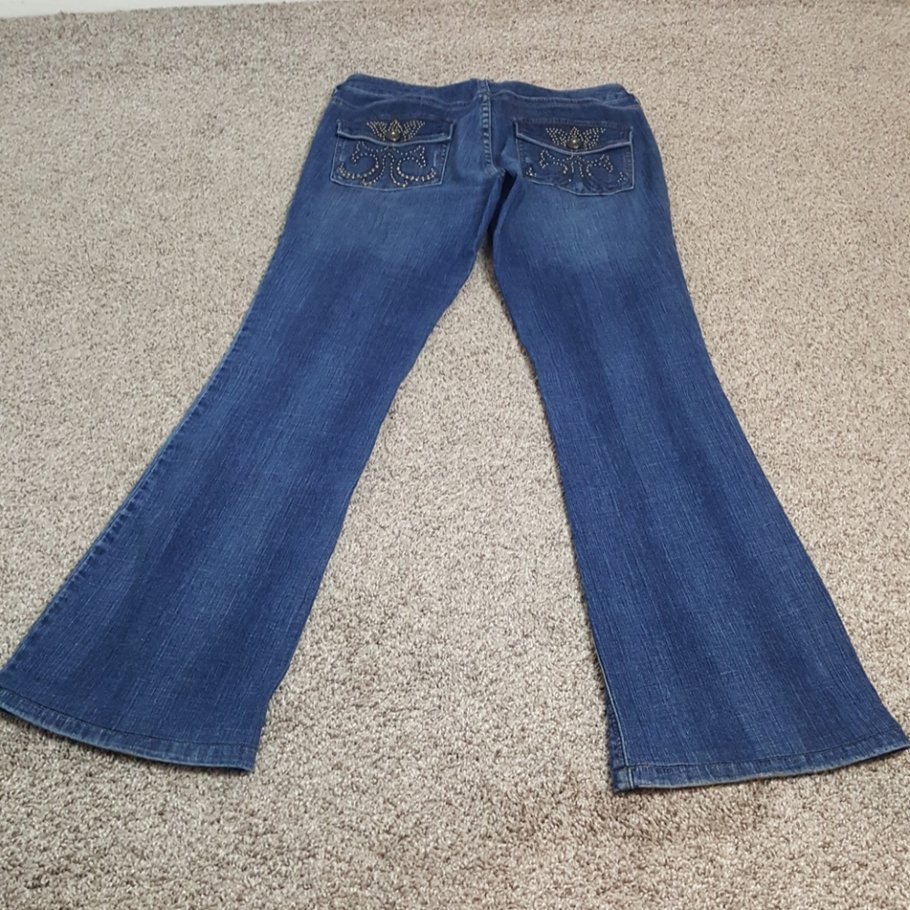 Cache Jeans - Picture 3 of 6
